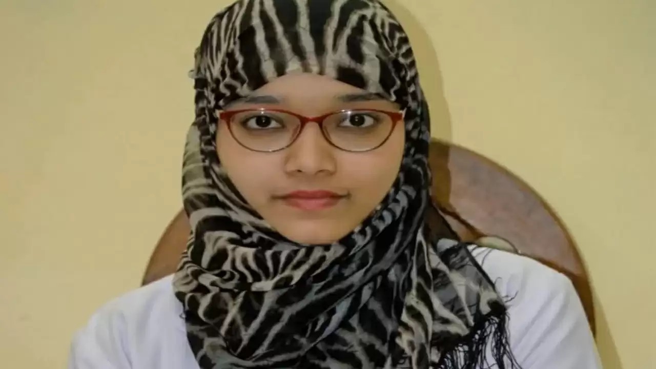 99.33% के साथ उजमा बानो ने बनाया रिकॉर्ड! UGC NET JRF क्वालीफाई करने वाली इस लड़की की जिंदगी की कहानी आपको हैरान कर देगी