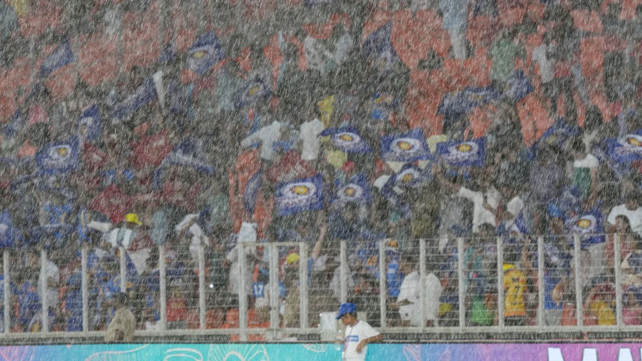 आईपीएल 2025 फाइनल बारिश होने पर कौन बनेगा चैंपियन, RCB या PBKS? आईपीएल 2025 फाइनल बारिश होने पर कौन बनेगा चैंपियन, RCB या PBKS?