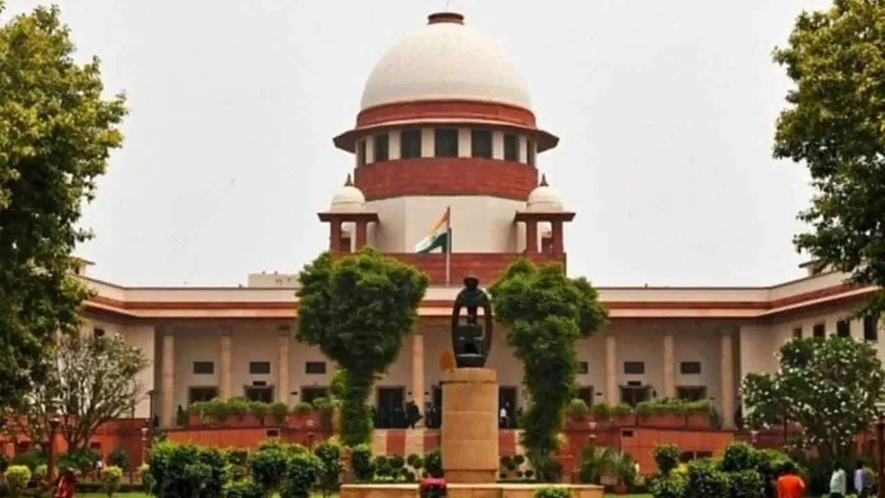 अवैध खनन मामले में सुप्रीम कोर्ट का सुनवाई से इनकार! याचिकाकर्ता को हाईकोर्ट जाने की मिली सलाह