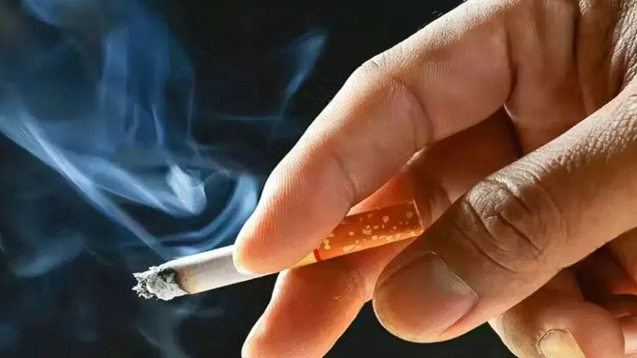 सरकार के एक फैसले से आईटीसी के शेयरों में भारी गिरावट निवेशकों को लगा बड़ा झटका