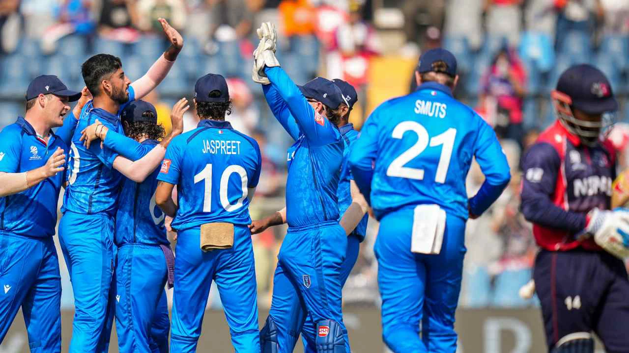 বিশ্বকাপে ইতালির অবিশ্বাস্য ধামাকা! নেপালকে ১০ উইকেটে উড়িয়ে ইতিহাস আজ়ুরিদের, দাপুটে জয় শ্রীলঙ্কার