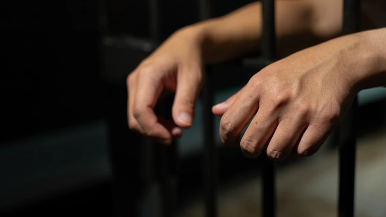 সীমান্তে পুলিশের ওপর হামলা: জুভেনাইল হোম থেকে পলাতক ২ পাকিস্তানি নাগরিকসহ ৩