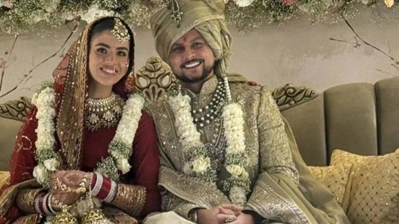 🏏कुलदीप यादव - ShareChat