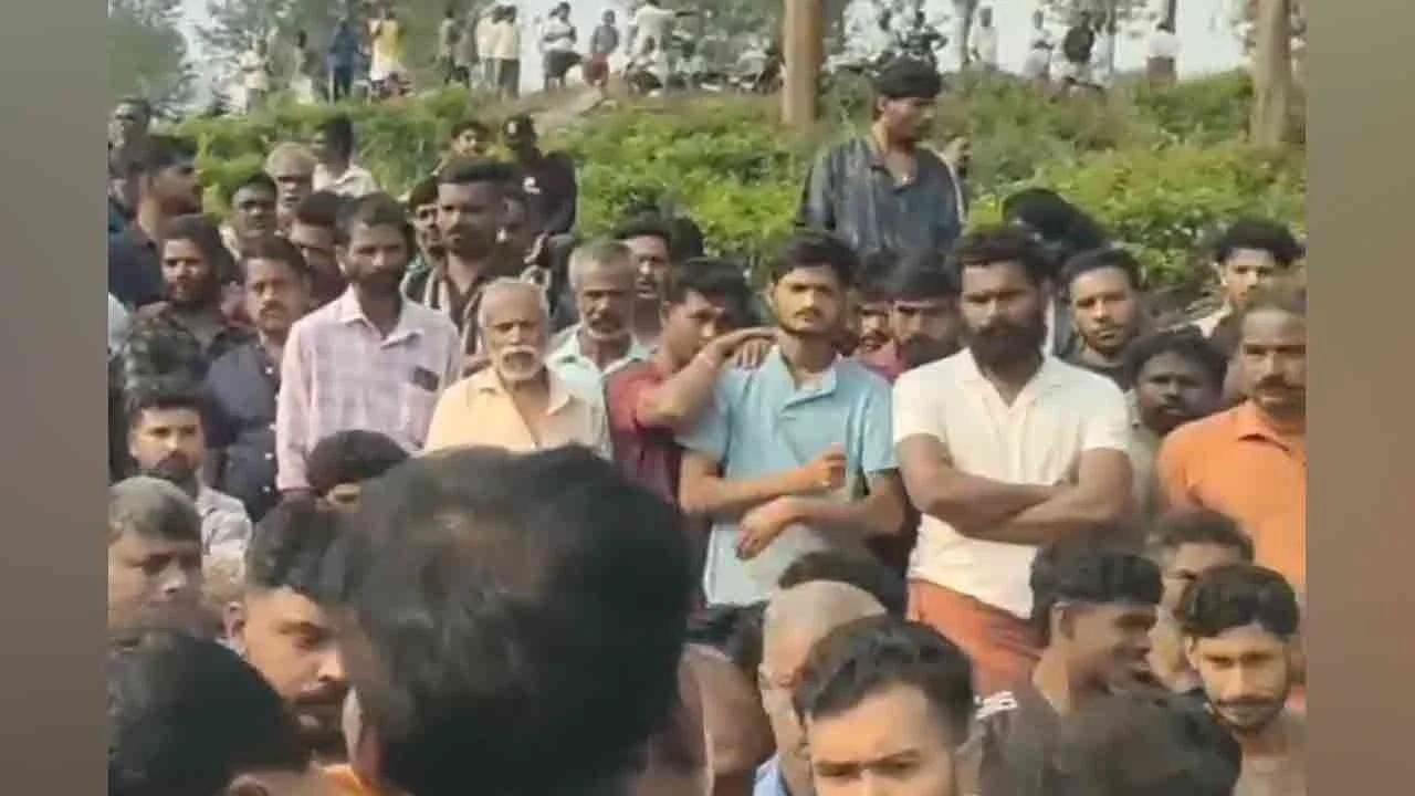 யானை தாக்கியதில் நண்பர்கள் இருவர் உயிரிழப்பு!