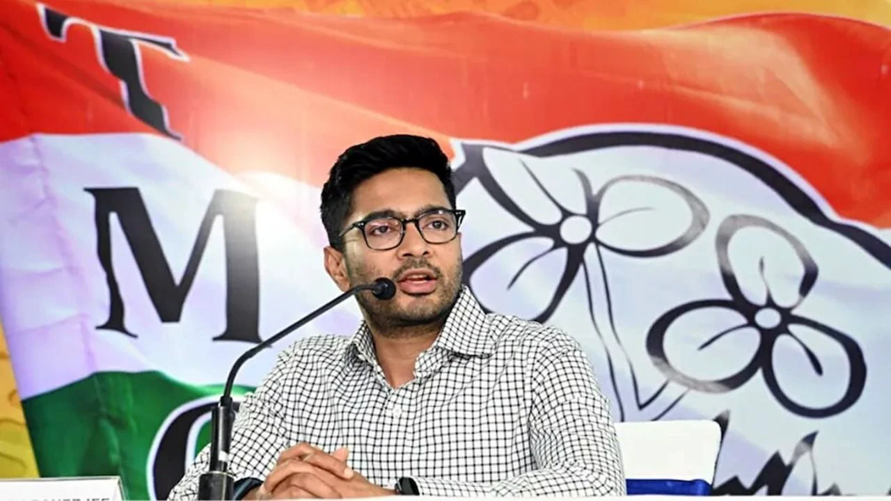 বাংলা কি তবে বঞ্চনার শিকার? সংসদে কেন্দ্রের বিরুদ্ধে হুঙ্কার অভিষেকের