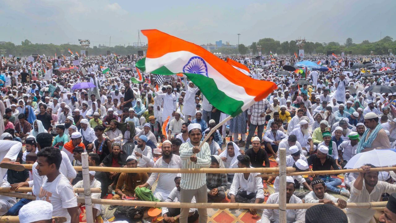 बिहार में मुस्लिम वोट पर सियासी घमासान, वक्फ बनाम पसमांदा की लड़ाई बिहार में मुस्लिम वोट पर सियासी घमासान, वक्फ बनाम पसमांदा की लड़ाई