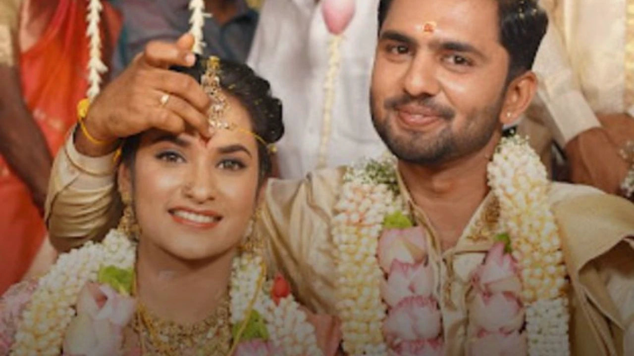 दहेज प्रताड़ना से तंग नवविवाहिता ने दी जान, पति सहित तीन गिरफ्तार दहेज प्रताड़ना से तंग नवविवाहिता ने दी जान, पति सहित तीन गिरफ्तार