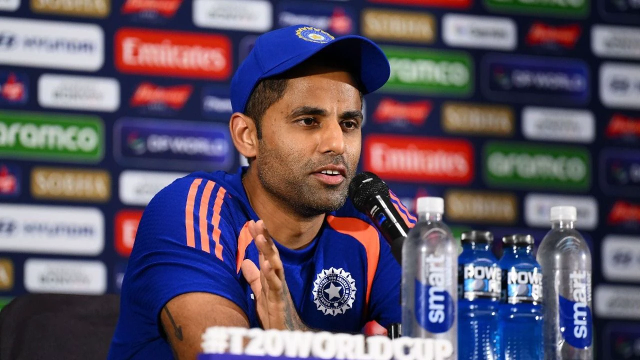 অভিষেক শর্মার অফ-ফর্ম নিয়ে সমালোচকদের কড়া জবাব দিলেন অধিনায়ক সূর্যকুমার যাদব