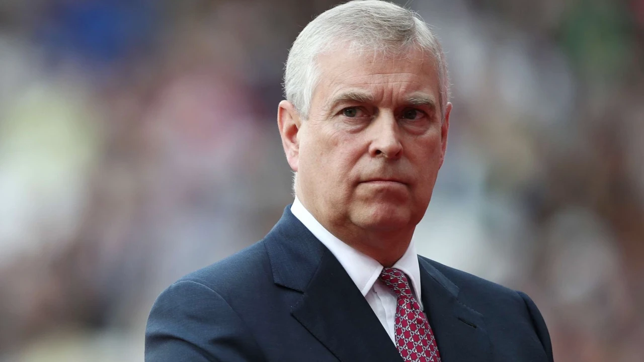 জন্মদিনেই শ্রীঘরে ব্রিটেনের প্রাক্তন যুবরাজ অ্যান্ড্রু, নেপথ্যে এপস্টিন কেলেঙ্কারি