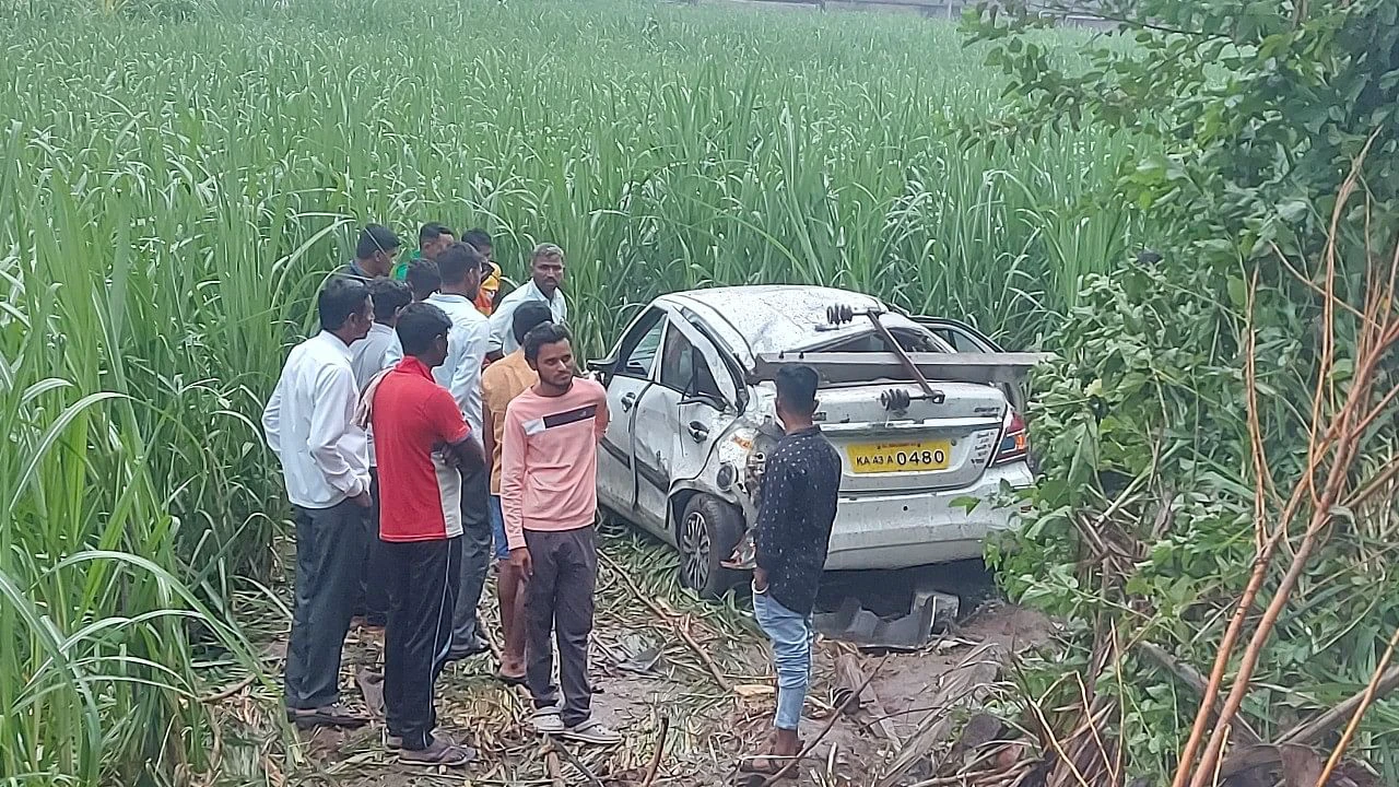 ಬೆಳಗಾವಿ: ರಾಯಬಾಗ ಬಳಿ ಕಾರು ಅಪಘಾತ- ಇಬ್ಬರ ಸಾವು