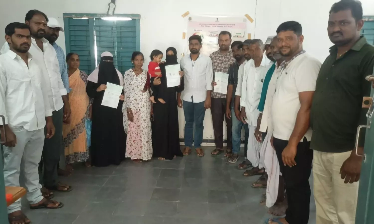 Balkonda: బాధితులకు అండగా సీఎంఆర్ఎఫ్.. బాల్కొండలో చెక్కుల పంపిణీ!