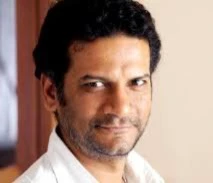 नाटक रंगात आलेलं. पण सतीश राजवाडेंनी थांबवला प्रयोग
