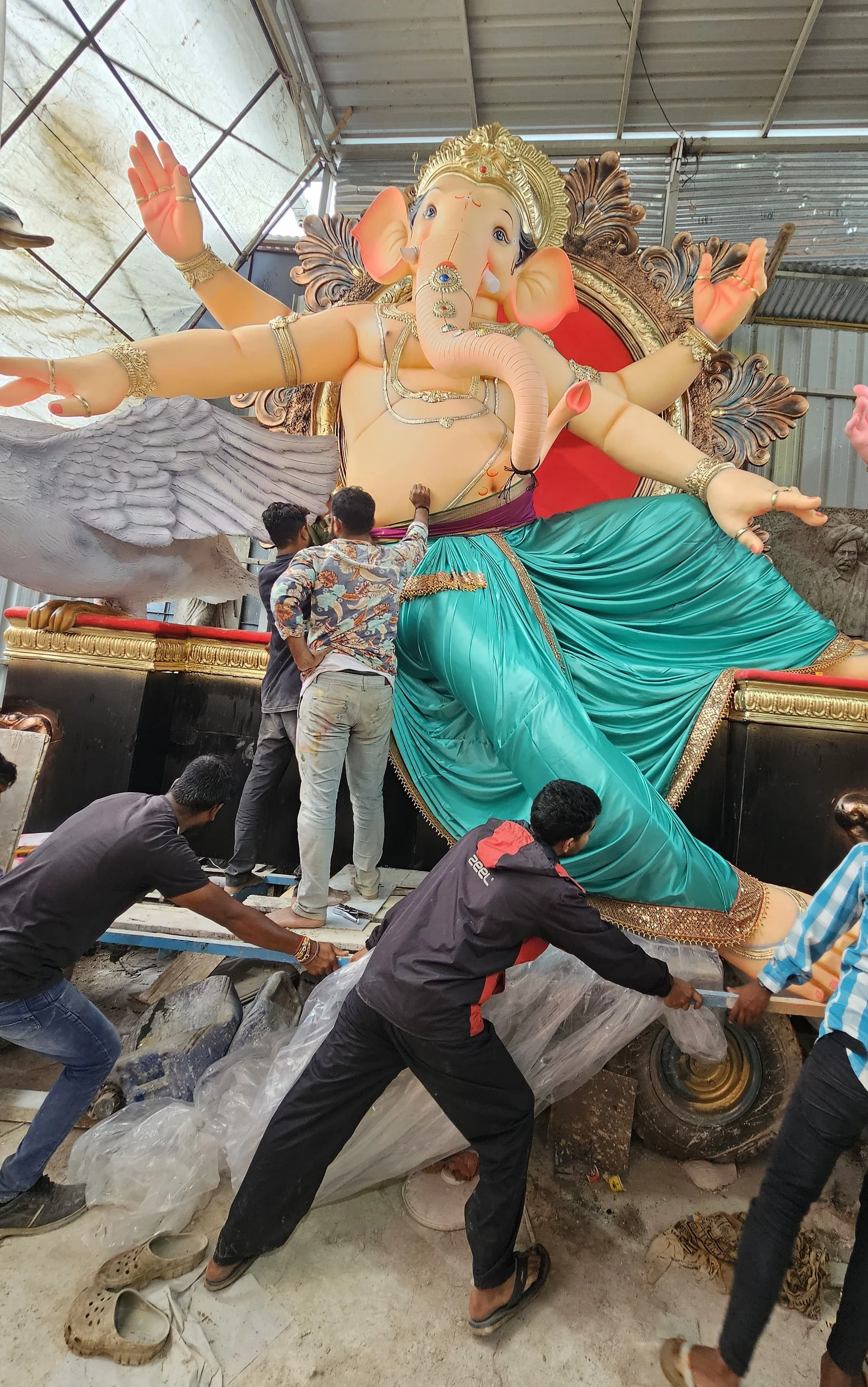 Ganesh Chaturthi | ಹೆಚ್ಚಿದ ಉತ್ಸಾಹ: ಎತ್ತರದ ಮೂರ್ತಿಗಳು ಸಿದ್ಧ