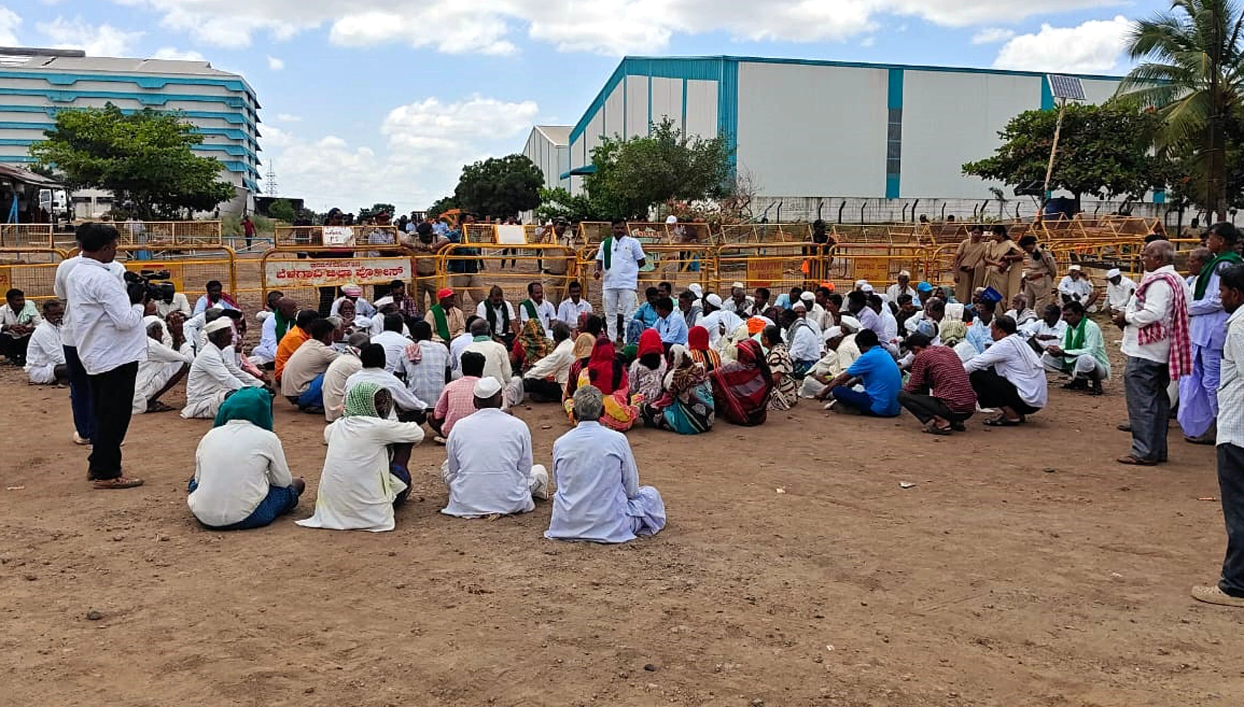 ಶಿವಸಾಗರ ಕಾರ್ಖಾನೆಯಿಂದ ಅನ್ಯಾಯ: ರೈತರ ಪ್ರತಿಭಟನೆ