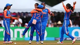 U-19 டி20 உலகக் கோப்பை: இந்திய மகளிர் அணி இறுதிப்போட்டிக்கு முன்னேற்றம்
