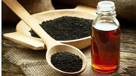 உதிர்ந்த தலைமுடியையும் மீண்டும் முளைக்கவைக்கும் ஆரோக்கிய எண்ணெய்!