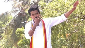 விஜய் மீது வழக்குப் பதிவு.. தேர்தல் நடத்தை விதிகளை மீறியதாக புகார்!