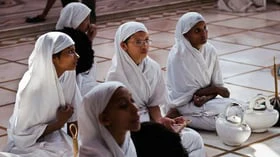 ஜெயின் துறவிகளின் வித்தியாசமான வாழ்க்கை முறை தெரியுமா?