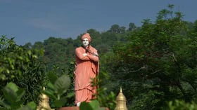 ஒரு நதியைப்போல வாழ்வோம்!