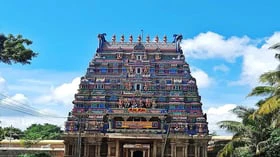 யுனெஸ்கோவின் சிறப்பு விருது பெற்ற துக்காச்சி ஆபத்சகாயேஸ்வரர் கோயில் - தென் திருக்காளத்தி!