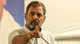 புதுச்சேரி | "மாதம் ரூ.2,000.. கட்டணமில்லா பேருந்துப் பயணம்.." வாக்குறுதி அளித்த ராகுல்!