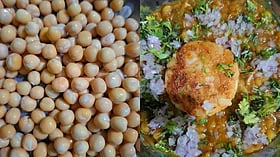 குழந்தைகளுக்குப் பிடித்த சாட் - ஸ்ட்ரீட் ஸ்டைல் RAGDA PATTICE!