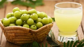 தினமும் ஒரு 'ஆம்லா ஷாட்' எடுத்துக்கொள்வதில் இத்தனை நன்மைகள் இருக்கா?