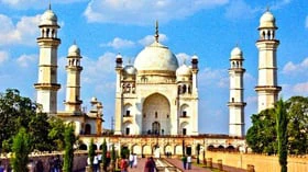 தென்னிந்தியாவின் தாஜ்மகாலைப் பற்றித் தெரியுமா?