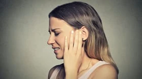 சளி பிடித்தால் காதில் வலி ஏற்படுவது ஏன் தெரியுமா?
