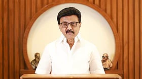 திமுக தோல்வி.. முதல்வர் பதவியை ராஜினாமா செய்தார் ஸ்டாலின்!