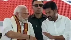 తెలంగాణకు కేంద్రం మొండిచేయి: రూ.40వేల కోట్ల ప్రాజెక్టులు పెండింగ్