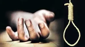 Eluru crime: గురుకుల పాఠశాలలో పదో తరగతి విద్యార్థి ఆత్మహత్య