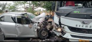 సముద్ర లింగాపూర్ లో ప్రతిమ బస్సునుఢీకొన్న కారు బైక్..
