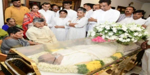 పారిశ్రామిక వేత్త, రీజెన్సీ గ్రూప్ అధినేత జీఎన్ నాయుడు పార్ధివ దేహానికి సీఎం చంద్రబాబు నివాళులు