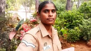 तामिळनाडूत हेड कॉन्स्टेबल रेवतीने नऊ पोलिसांना फाशीच्या तख्तावर पोहोचवले!