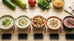 Summer Raita Recipes : गर्मियों के लंच के लिए 5 बेहतरीन रायता रेसिपी स्वाद के साथ शरीर को रखें हाइड्रेटेड और ठंडा
