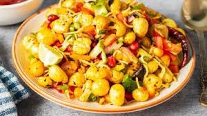 Healthy Vrat Recipe : नवरात्रि में दिनभर रहना है एनर्जेटिक? सिर्फ 5 मिनट में बनाएं मखाना चाट