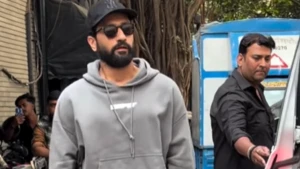 Watch: Vicky Kaushal's casual look wins hearts!