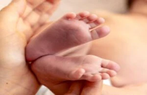 കാട്ടാക്കടയില്‍ നവജാതശിശു മരിച്ച നിലയില്‍: ശരീരത്തില്‍ മുറിവുകള്‍, ദുരൂഹതയെന്ന് ആരോപണം | Newborn baby