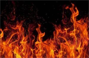 लुधियाना में आग का तांडव, कपड़ा फैक्ट्री में लगी भयानक आग