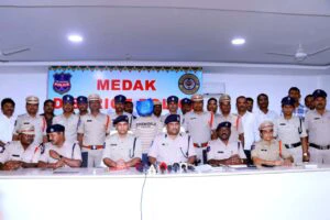 చీలపల్లి వరుస చోరీల కేసులను ఛేదించిన పోలీసులు