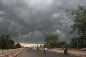 Odisha: Thunderstorms bring relief from heatwave conditions across several districts