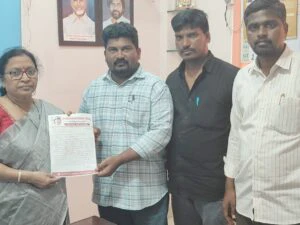 'ఖాళీ వైద్య పోస్టులు భర్తీ చేయండి'