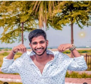 బావిలో ఈతకు వెళ్లి. యువకుడు మృతి