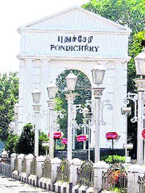 ఆరునెలల్లోపే 'స్థానిక' ఎన్నికలు