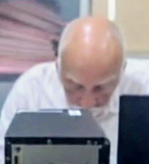 محبوب عالم خان اور مجاہد عالم خان پولیس حراست میں۔ وی آئی پی سلوک کا الزام