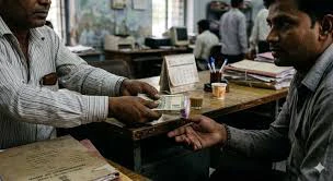 Mantralaya section officer Vilas Lad caught accepting a bribe of Rs 6 lakh