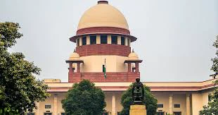 Supreme Court Hesitant to Intervene in Five-Year Law Course Debate