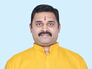 सनातनचे साधक श्रेयस पिसोळकर 'ज्योतिष प्राज्ञ' परीक्षेत प्रथम क्रमांकाने उत्तीर्ण !