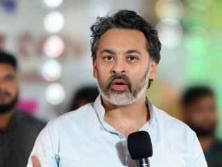 तब्बल ७ वर्षांनी झालेल्या कुडाळ तालुक्याच्या आमसभेत प्रशासन धारेवर